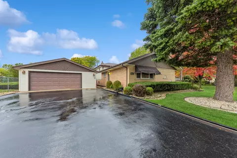 8552 Nashville Ave, Burbank, IL 60459