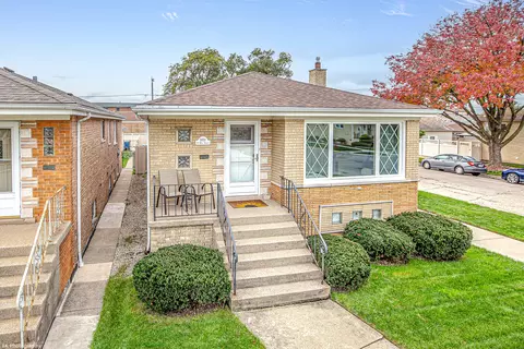5859 W 59th St, Chicago, IL 60638
