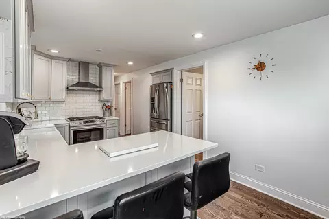 5859 W 59th St, Chicago, IL 60638 photo 8