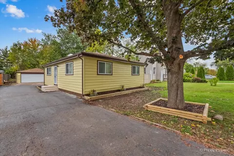 288 N Addison Rd, Wood Dale, IL 60191