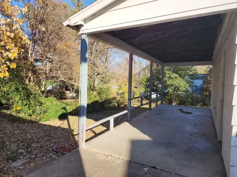 1305 Eastholme Ave, Bloomington, IL 61701 photo 2