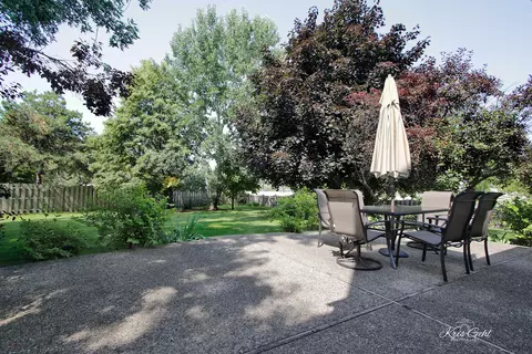 998 Knowles Rd, Gurnee, IL 60031 photo 25