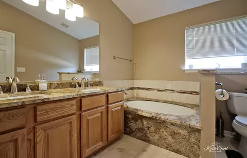 998 Knowles Rd, Gurnee, IL 60031 photo 24