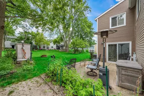 105 Ironwood Ct, Rolling Meadows, IL 60008 photo 4