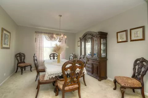 1970 Blue Heron Cir, Bartlett, IL 60103 photo 5