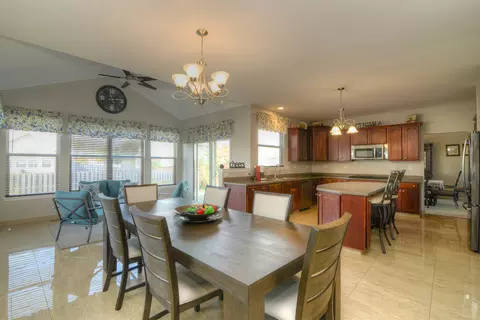 1970 Blue Heron Cir, Bartlett, IL 60103 photo 8