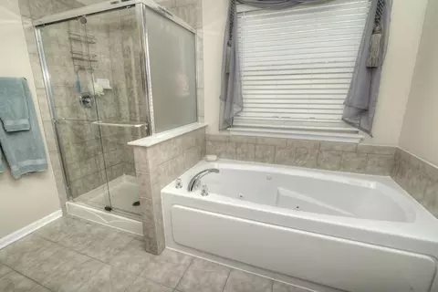 1970 Blue Heron Cir, Bartlett, IL 60103 photo 19