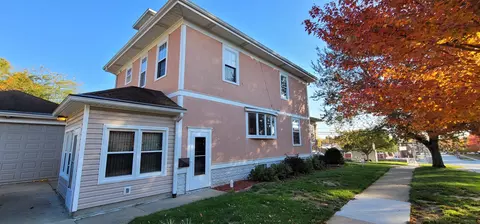 208 W Knox St, Morrison, IL 61270 photo 2