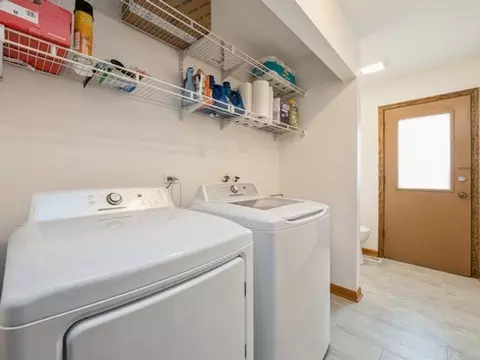 755 Ruth Dr, Elgin, IL 60123 photo 14