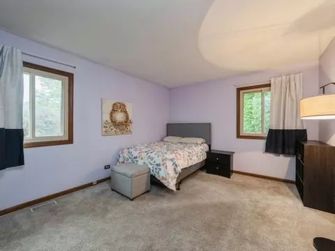 755 Ruth Dr, Elgin, IL 60123 photo 10