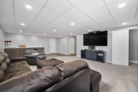301 Arrowhead Dr, Minooka, IL 60447 photo 28