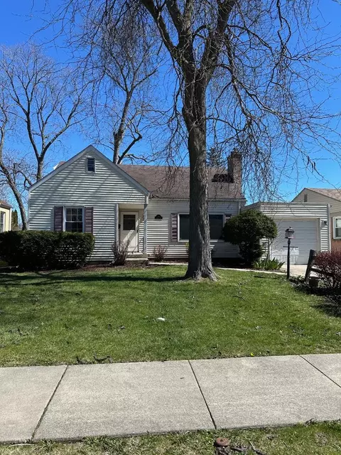 969 Jeannette St, Des Plaines, IL 60016