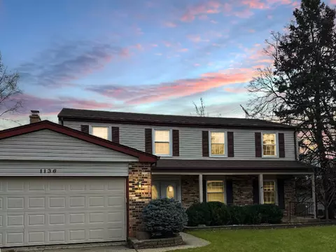 1136 Tamarack Ln, Libertyville, IL 60048