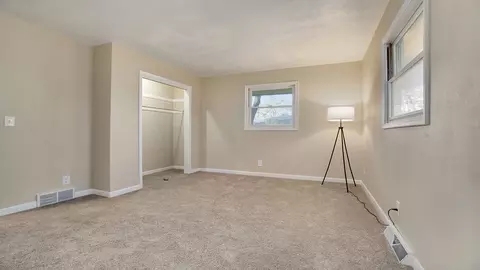5696 Thompson Dr, Roscoe, IL 61073 photo 19