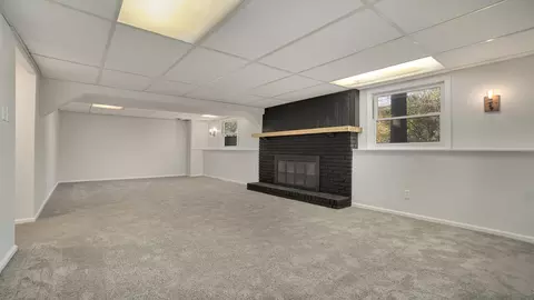 5696 Thompson Dr, Roscoe, IL 61073 photo 22