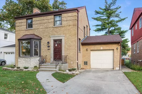 2437 7th Ave, North Riverside, IL 60546