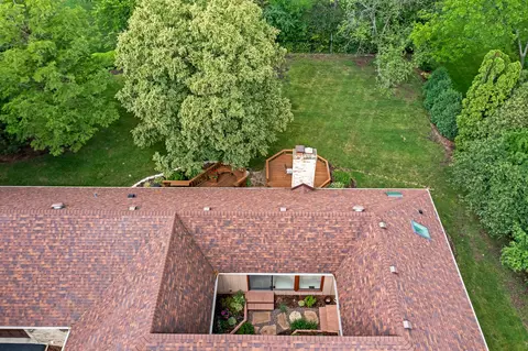 8130 Ridgepointe Dr, Burr Ridge, IL 60527 photo 33
