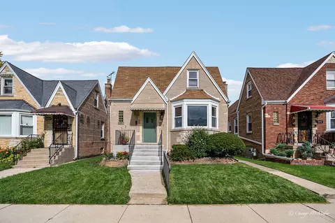 6036 W Henderson St, Chicago, IL 60634