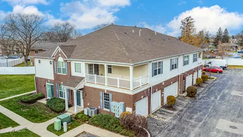 1005 Bradford Dr #1005, Naperville, IL 60563