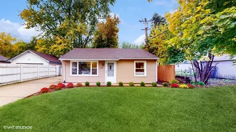 839 Plum St, Aurora, IL 60506