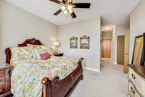 41 E 8th St #2402, Chicago, IL 60605 photo 16