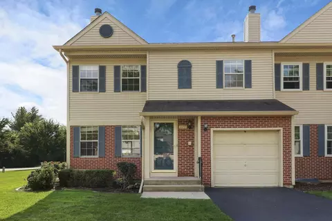 407 Ballard Dr, Algonquin, IL 60102 photo 1