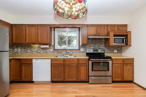 211 Bentley Dr, Normal, IL 61761 photo 13