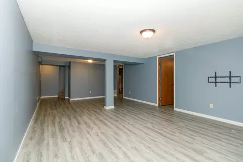 211 Bentley Dr, Normal, IL 61761 photo 32