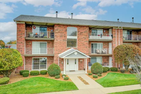 18230 Eagle Dr #1S, Tinley Park, IL 60477