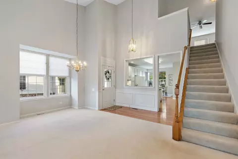 14 Twickenham Ct, Algonquin, IL 60102 photo 9