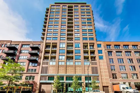 400 W Ontario St #1604, Chicago, IL 60654
