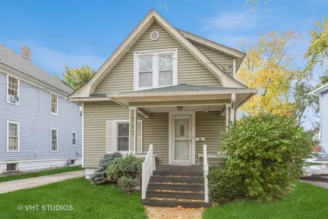 523 Jackson St, Aurora, IL 60505