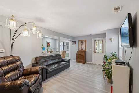 1232 Elder Ct, Wheeling, IL 60090 photo 5