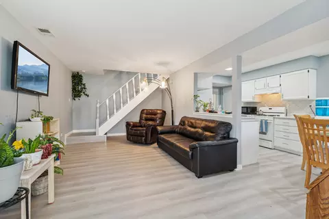 1232 Elder Ct, Wheeling, IL 60090 photo 4