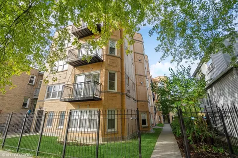 4306 N Saint Louis Ave #2D, Chicago, IL 60618