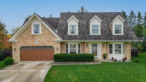 26 W580 Siefert Ct, Winfield, IL 60190