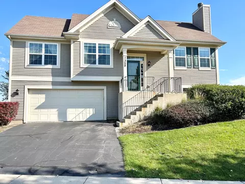 1358 Newport Ct, Pingree Grove, IL 60140
