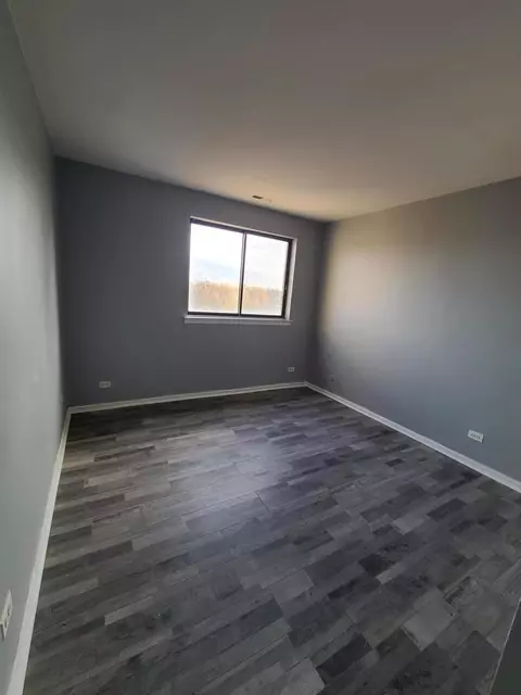 5 E Carriageway Dr #5, Hazel Crest, IL 60429 photo 4