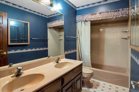 2418 Rivermist Ct, Naperville, IL 60565 photo 27
