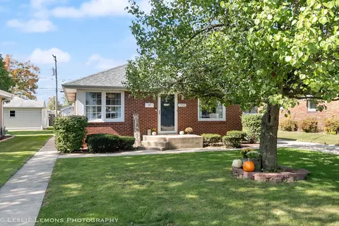 1705 Highland Ave, Crest Hill, IL 60403