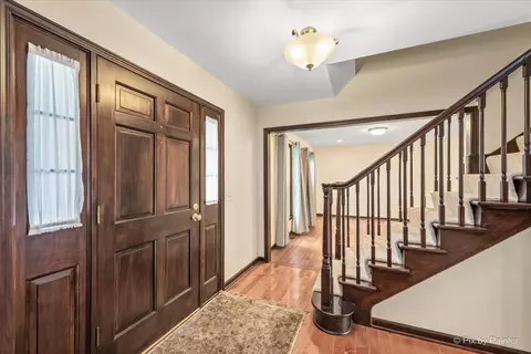 27 W650 Mack Rd, Wheaton, IL 60189 photo 3