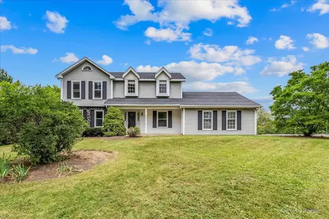 27 W650 Mack Rd, Wheaton, IL 60189