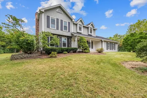 27 W650 Mack Rd, Wheaton, IL 60189 photo 2