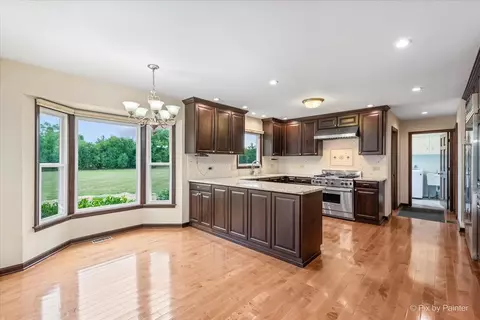 27 W650 Mack Rd, Wheaton, IL 60189 photo 9
