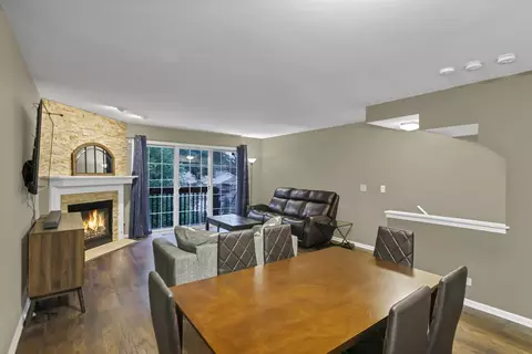 224 E Parallel St, Palatine, IL 60067 photo 8