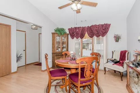 2703 Eagle Dr, Joliet, IL 60436 photo 14