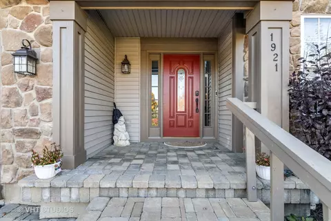 Exterior - 1921 Olde Mill Ln, Mchenry, IL 60050 photo 2 of 4