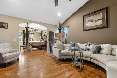 Living - 1921 Olde Mill Ln, Mchenry, IL 60050 photo 6 of 7