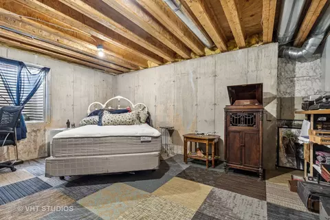 Bedroom - 1921 Olde Mill Ln, Mchenry, IL 60050 photo 4 of 4
