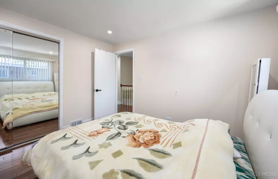  20 N Albert St, Mount Prospect, IL 60056 photo 11